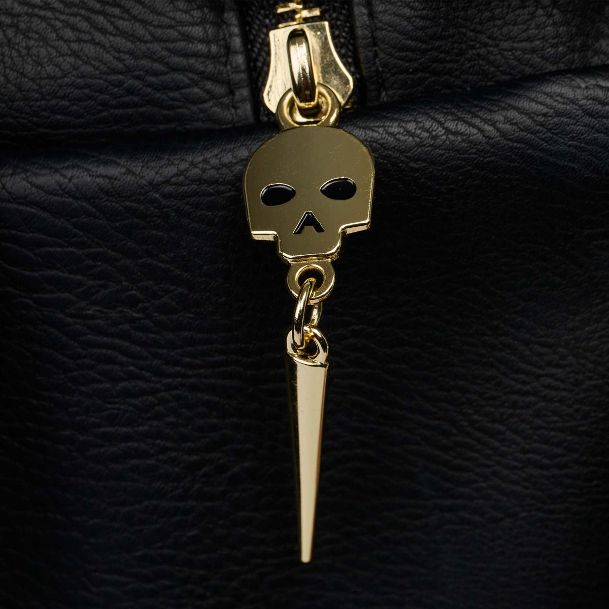 liquid-death-coffin-crossbody-cooler-bag-y8 00028055-Z.jpg